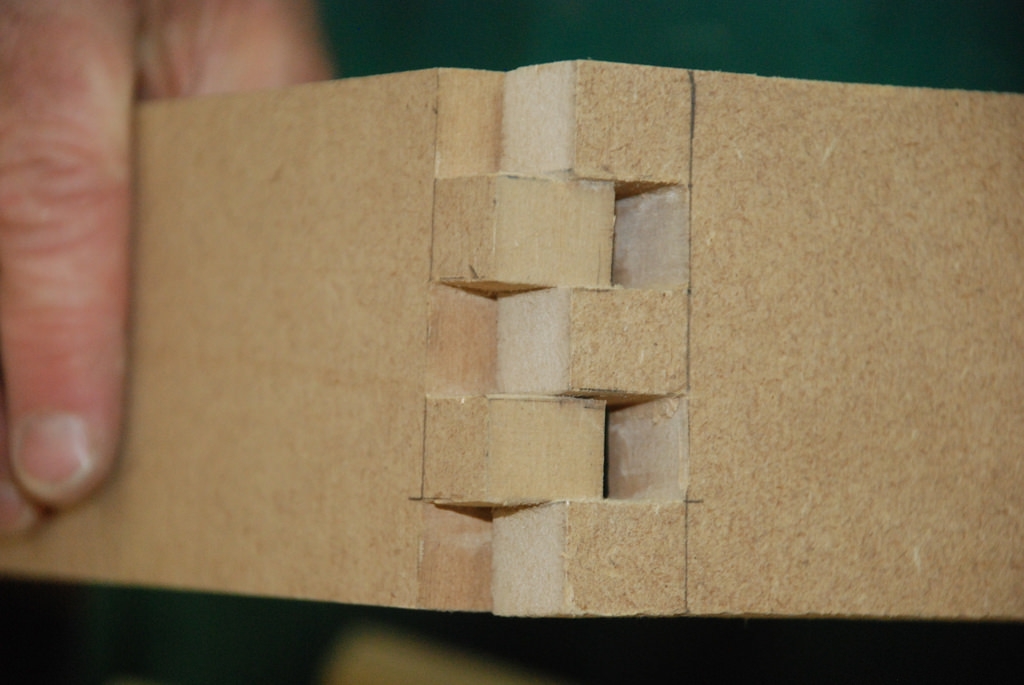 功能性的彩色鉛筆包裝設計